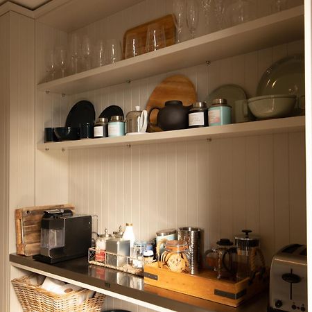 Waiheke Luxury Blue And Green Rooms Ostend ภายนอก รูปภาพ