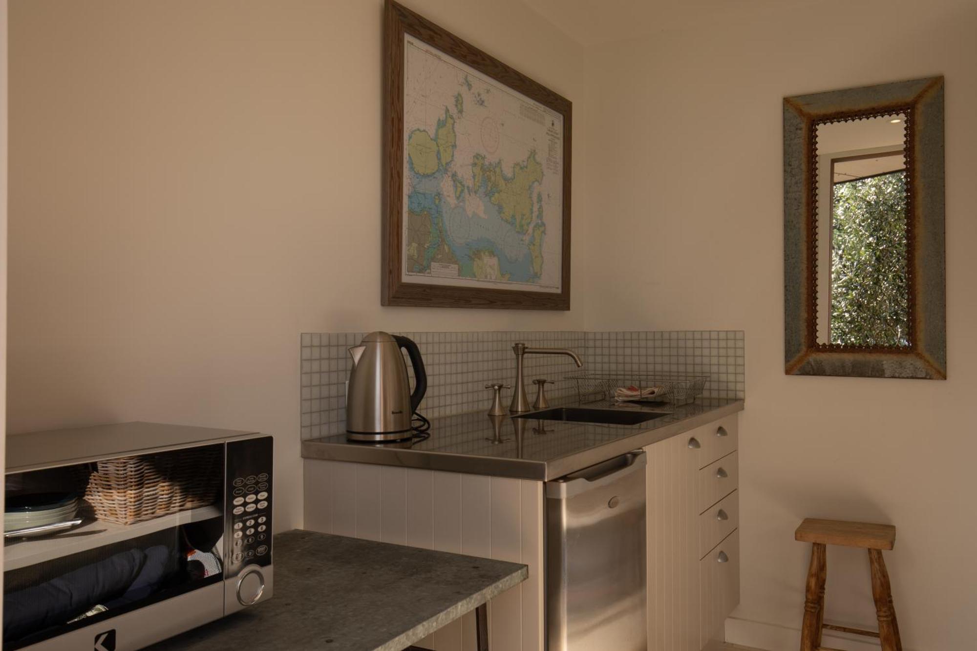 Waiheke Luxury Blue And Green Rooms Ostend ภายนอก รูปภาพ